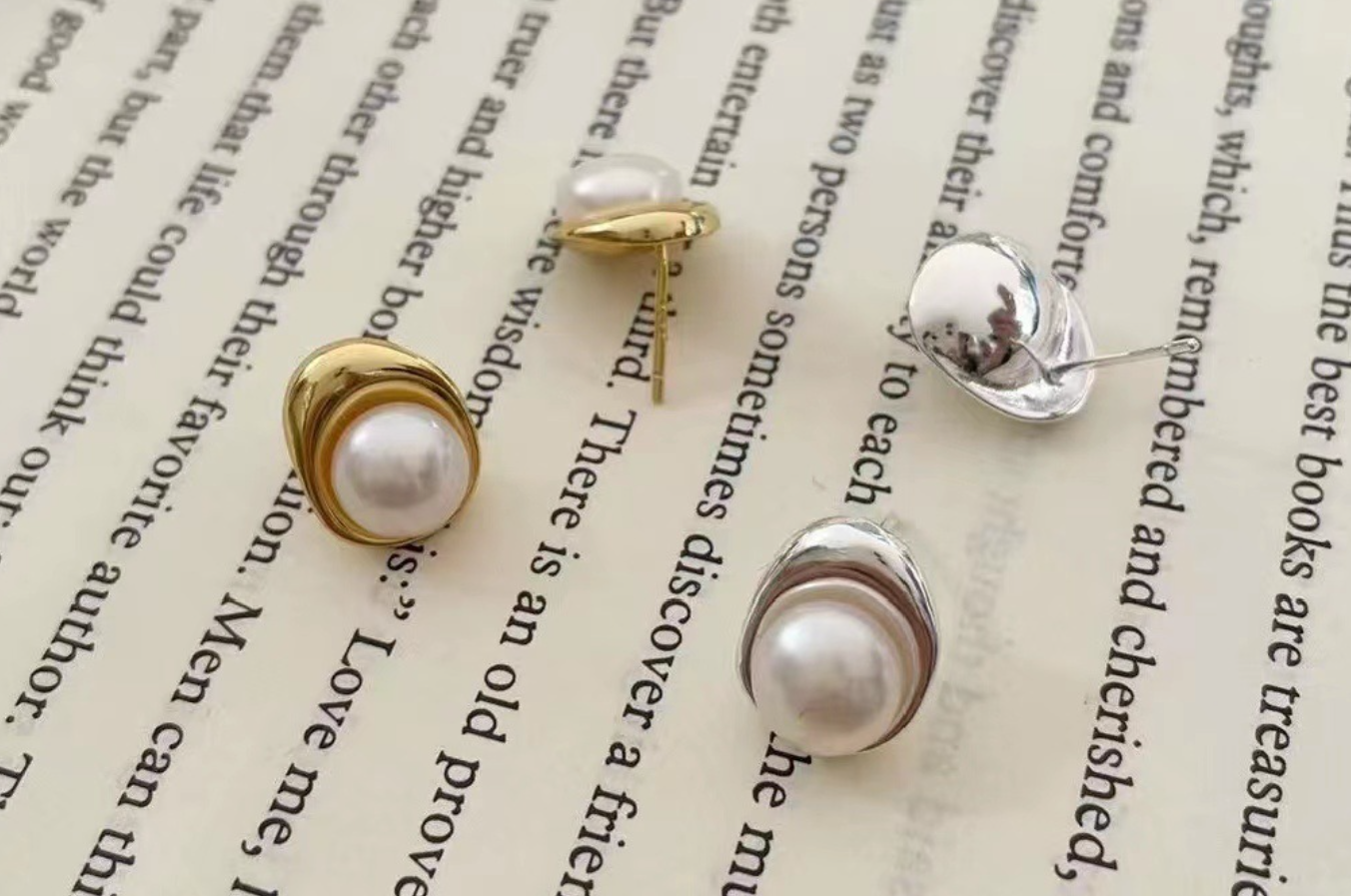 Virtuous woman --- freshwater pearl S925 sterling silver stud earrings