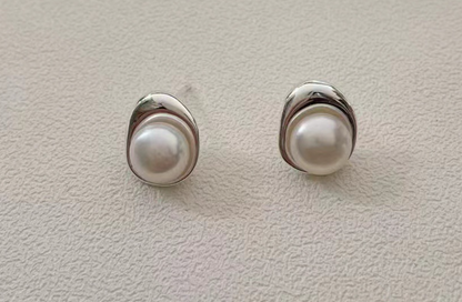 Virtuous woman --- freshwater pearl S925 sterling silver stud earrings